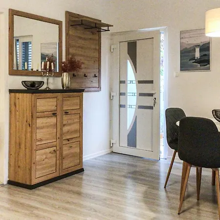 Διαμέρισμα 2 Bedroom Cozy In *