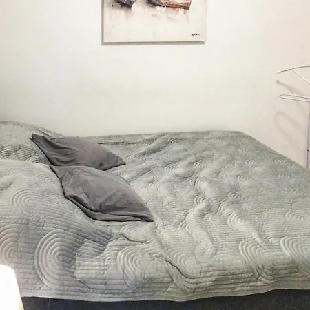 2 Bedroom Cozy In