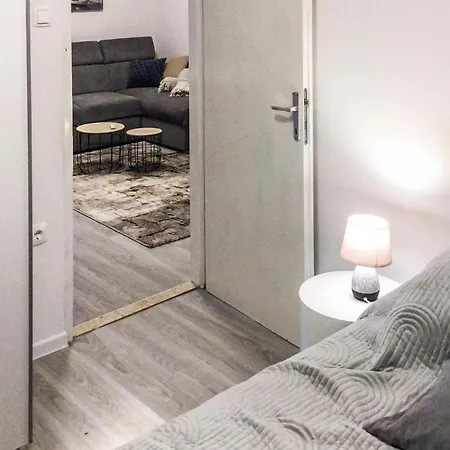 2 Bedroom Cozy In Mali Lošinj